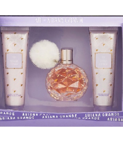 Set Ariana Grande Ari New